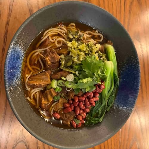红烧牛腩米线 Signature Braised Beef Brisket With Rice Noodle